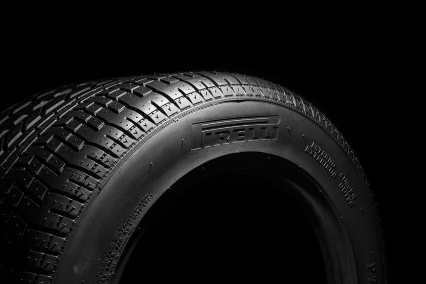 Egy ritka Pirelli gumiabroncs.