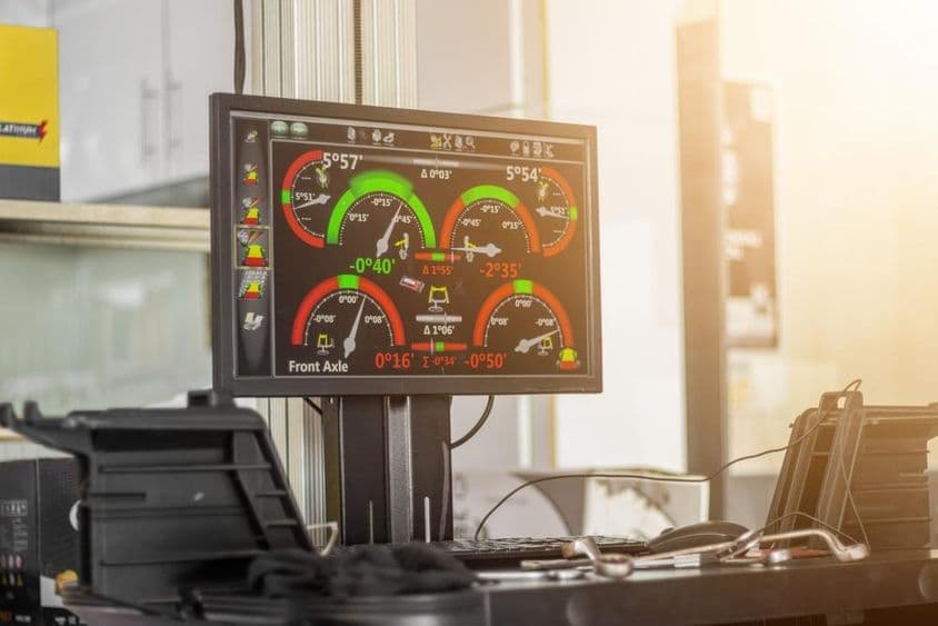 3D-s számítógépes kerékkiegyensúlyozási jelentés.